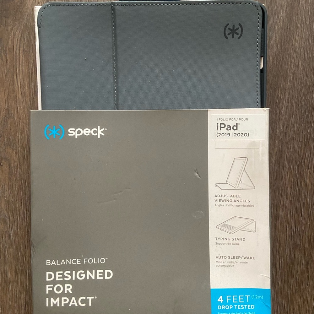 Brand New Speck iPad Case in Original Packaging